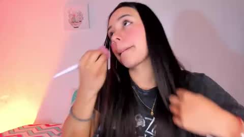 Snapshot of gabybuttler1 chatting on 09/18/25, 01:18 Gabybuttler online show from 09/18/25, 01:18