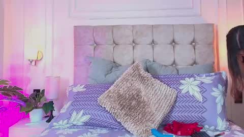 GabyEvans online show from 04/16/26, 12:17