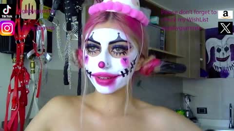 gabygumms online show from 10/05/25, 01:53