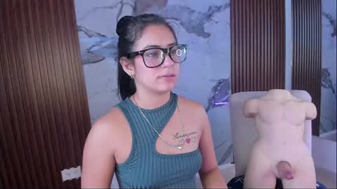 Snapshot of gabyhott_ chatting on 07/21/26, 07:16 Gaby online show from 07/21/26, 07:16