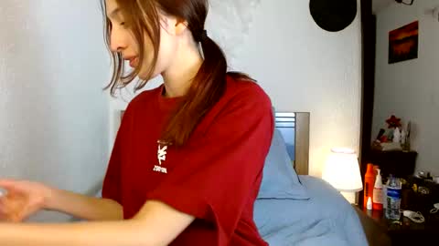 Snapshot of gabykovalenko chatting on 12/17/24, 01:39 Gaby online show from 12/17/24, 01:39