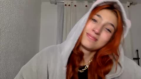 Snapshot of gabykovalenko chatting on 10/06/25, 03:48 Gaby online show from 10/06/25, 03:48