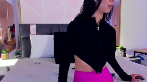 Gaby online show from 11/20/25, 08:19