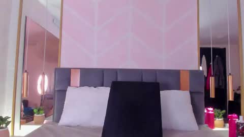 Gaby online show from 12/18/25, 08:37