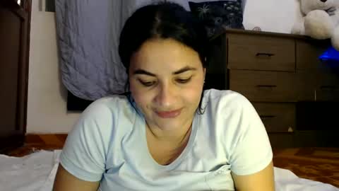 Snapshot of gabysot chatting on 01/08/25, 02:25 gabysot online show from 01/08/25, 02:25