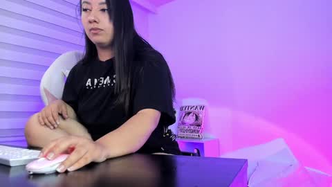 Snapshot of gabyy__miller chatting on 12/11/24, 12:12 Gabriela Miller online show from 12/11/24, 12:12