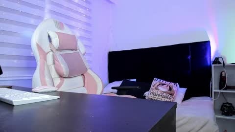 Snapshot of gabyy__miller chatting on 01/09/25, 05:54 Gabriela Miller online show from 01/09/25, 05:54