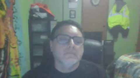 Snapshot of gadude45 chatting on 01/08/25, 01:32 gadude45 online show from 01/08/25, 01:32