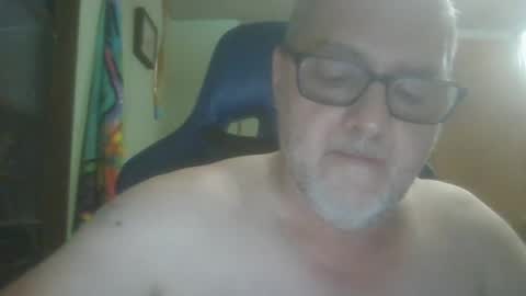 Snapshot of gadude45 chatting on 10/08/25, 11:13 gadude45 online show from 10/08/25, 11:13