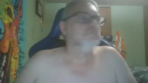 gadude45 online show from 10/31/25, 01:39