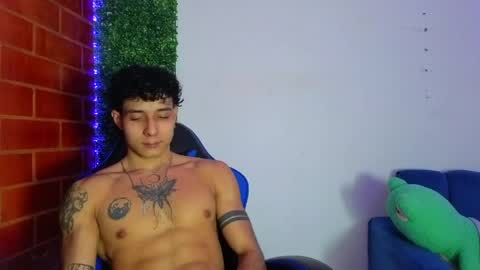 Snapshot of gael_david chatting on 04/19/26, 08:44 Gael online show from 04/19/26, 08:44