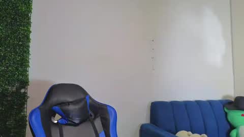 Snapshot of gael_david chatting on 07/03/26, 03:24 Gael online show from 07/03/26, 03:24