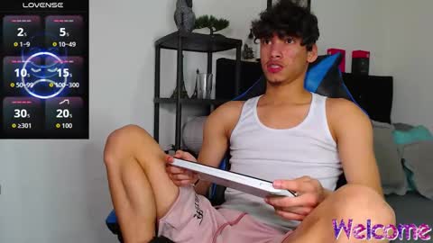 gael_jones online show from 11/23/25, 12:54