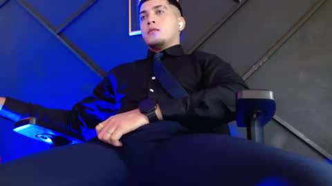 gael_williams3 online show from 02/18/25, 06:47