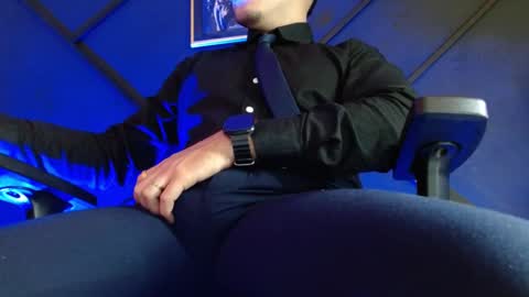 gael_williams3 online show from 02/19/25, 12:57