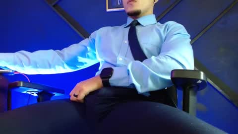 gael_williams3 online show from 03/12/25, 07:38