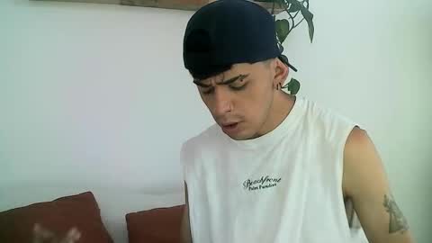 Gael Garca online show from 02/15/26, 07:43