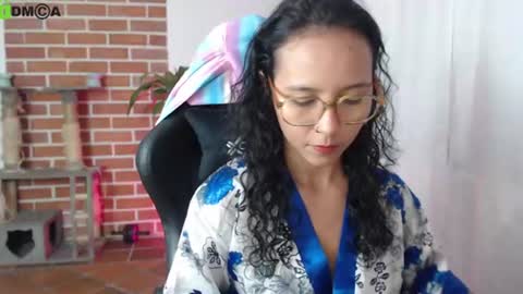 Snapshot of gaia_333 chatting on 07/12/26, 06:32 Lenna 3 online show from 07/12/26, 06:32