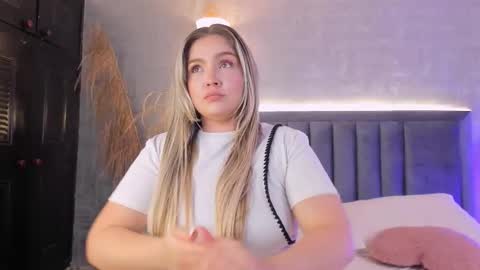 Gaia Baker  online show from 03/09/26, 12:09