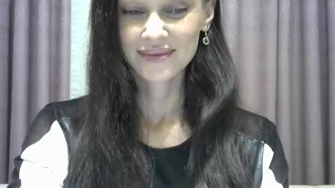 Snapshot of galaxy_33 chatting on 10/12/25, 04:50 galaxy_33 online show from 10/12/25, 04:50