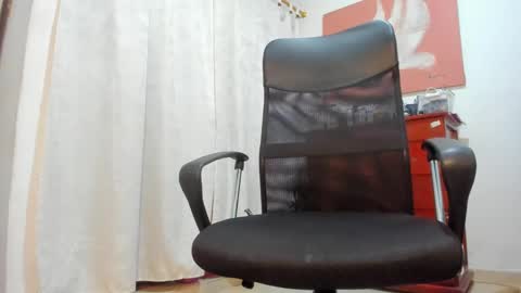 Snapshot of galileabigcock chatting on 12/25/24, 05:58 CORAL online show from 12/25/24, 05:58