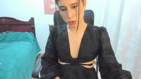 Snapshot of galileabigcock chatting on 11/13/25, 12:04 CORAL online show from 11/13/25, 12:04