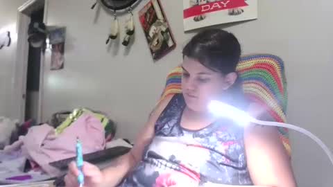 Snapshot of gamer202324 chatting on 09/21/25, 12:23 gamer202324 online show from 09/21/25, 12:23