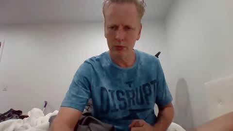 gamerboy200 online show from 09/25/25, 12:03