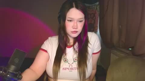 Snapshot of gamergirl01 chatting on 02/25/26, 10:03 Alex brb in 2 hours online show from 02/25/26, 10:03