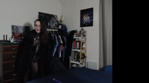 HOT  online show from 02/22/25, 10:29