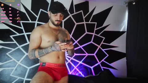 Snapshot of garbel09 chatting on 01/29/25, 06:39 Chris  Dont forget to gift me thumb up Its very important to me and makes me happy AF  online show from 01/29/25, 06:39