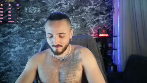 Snapshot of garbel09 chatting on 02/11/25, 05:16 Chris  Dont forget to gift me thumb up Its very important to me and makes me happy AF  online show from 02/11/25, 05:16