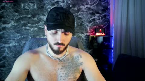 Snapshot of garbel09 chatting on 02/24/25, 05:33 Chris  Dont forget to gift me thumb up Its very important to me and makes me happy AF  online show from 02/24/25, 05:33