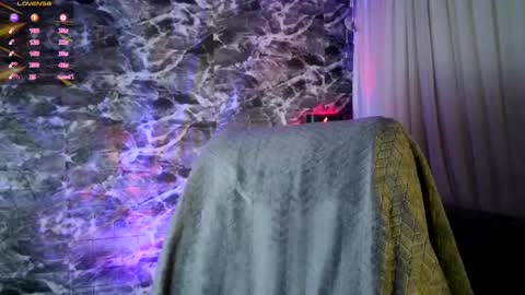 Snapshot of garbel09 chatting on 03/10/25, 05:11 Chris  Dont forget to gift me thumb up Its very important to me and makes me happy AF  online show from 03/10/25, 05:11