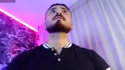 Snapshot of garbel09 chatting on 10/15/25, 06:35 Chris  Dont forget to gift me thumb up Its very important to me and makes me happy AF  online show from 10/15/25, 06:35