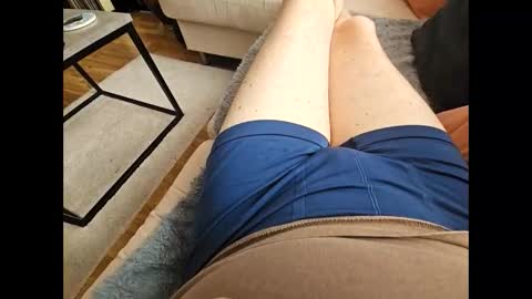 Snapshot of garbis11 chatting on 09/10/25, 02:50 garbis11 online show from 09/10/25, 02:50