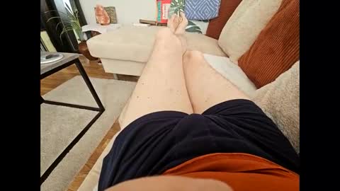 Snapshot of garbis11 chatting on 10/21/25, 03:24 garbis11 online show from 10/21/25, 03:24