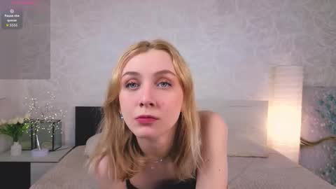 Snapshot of garden_flower chatting on 02/10/26, 05:22 Violla online show from 02/10/26, 05:22