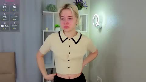 Snapshot of garden_flower chatting on 02/19/26, 04:25 Violla online show from 02/19/26, 04:25