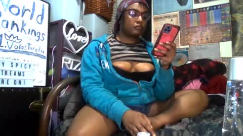 Gardenia online show from 09/14/25, 01:38