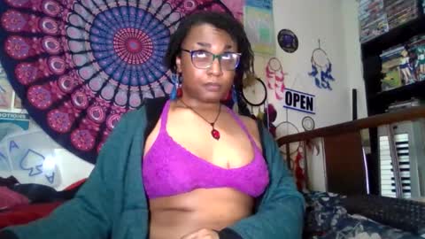 Snapshot of gardeniaspear chatting on 05/16/26, 06:43 Gardenia online show from 05/16/26, 06:43