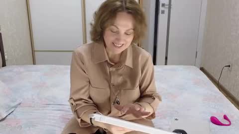 Snapshot of gardner_ava chatting on 03/11/25, 08:20 Ava online show from 03/11/25, 08:20