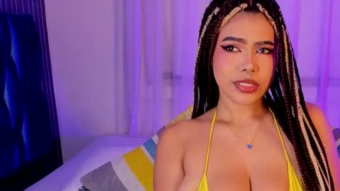 garnet  online show from 09/22/25, 05:20