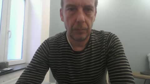 Snapshot of garou75 chatting on 12/02/25, 08:19 garou75 online show from 12/02/25, 08:19