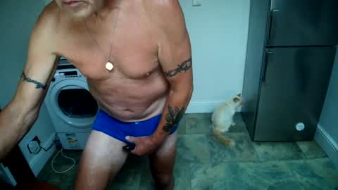 Snapshot of garybaker60 chatting on 07/16/26, 07:53 Gaz online show from 07/16/26, 07:53