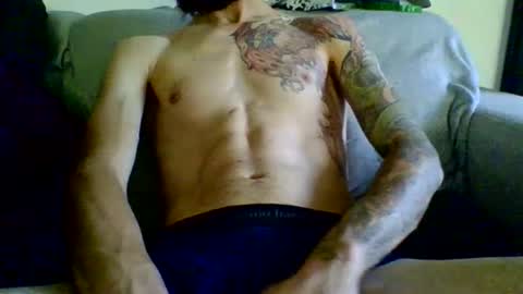 Snapshot of garyreal1990 chatting on 05/09/26, 05:40 garyreal1990 online show from 05/09/26, 05:40