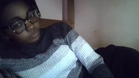 Snapshot of gasielah chatting on 03/10/25, 12:48 gasielah online show from 03/10/25, 12:48