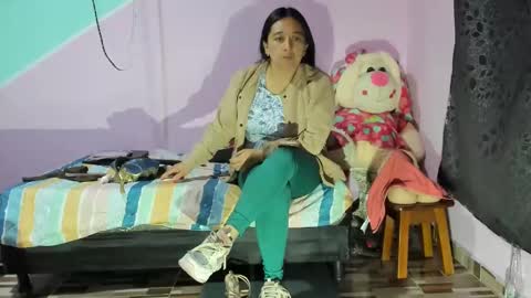 Diana online show from 03/10/25, 02:06