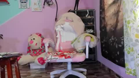 Diana online show from 04/08/26, 01:33