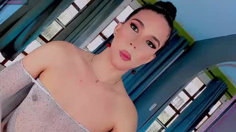 Vnecis Marn online show from 01/10/25, 02:55